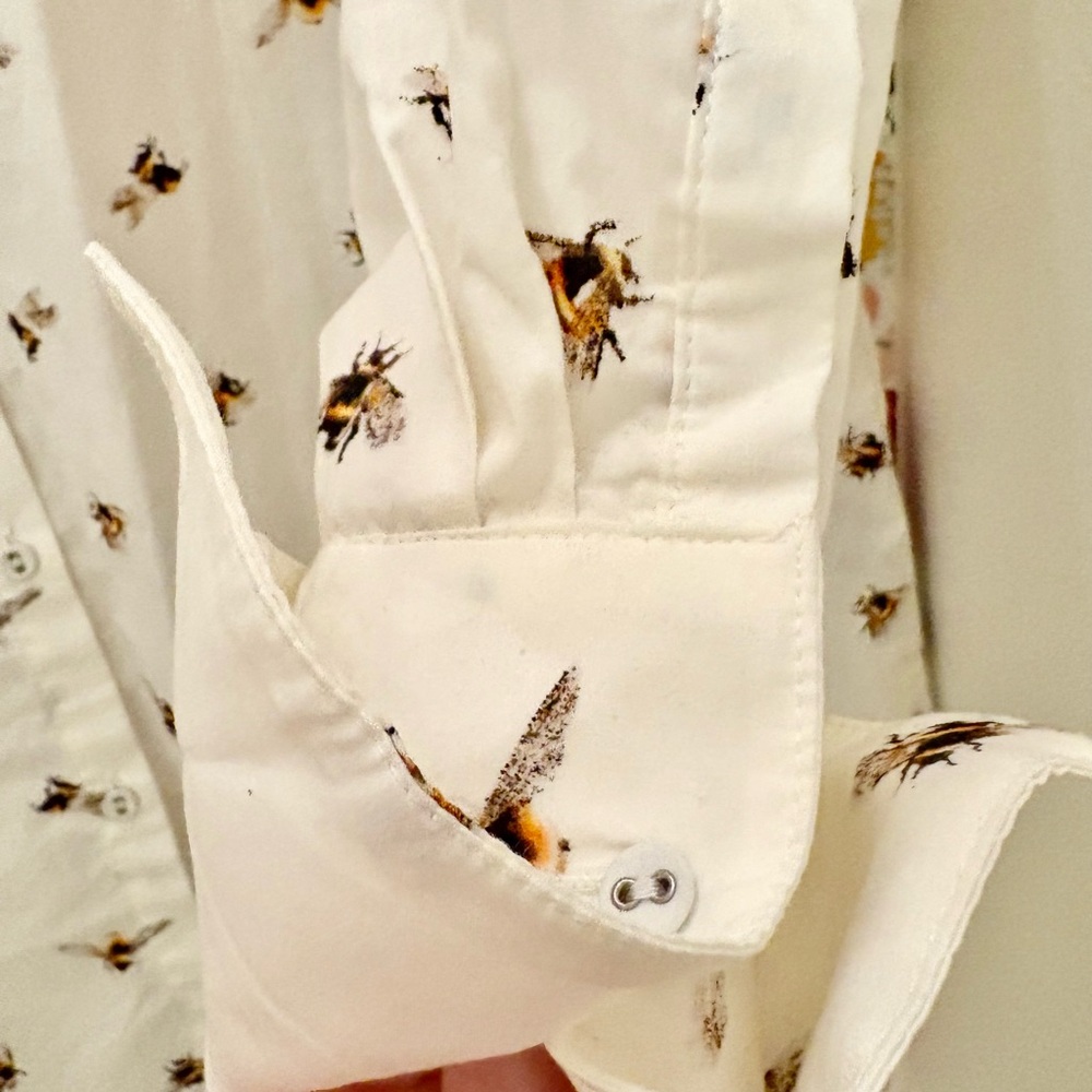 Victoria Beckham for Target White Bee Print Men's Shirt - Picture 5 of 5